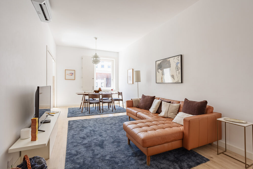 Chiado Comfy & Prime Location with Parking Space