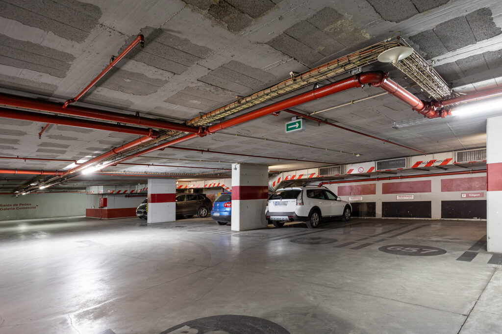 Chiado Comfy & Prime Location with Parking Space