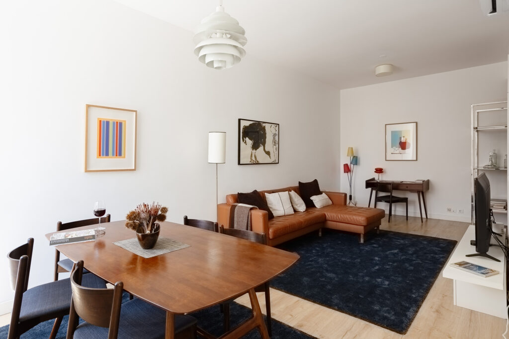 Chiado Comfy & Prime Location with Parking Space